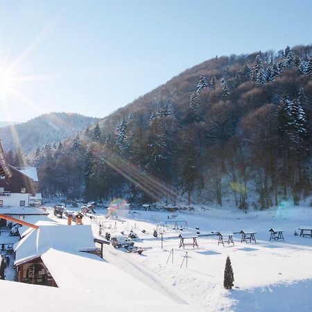 Hotel Miruna Sîmbăta de Sus Buitenkant foto