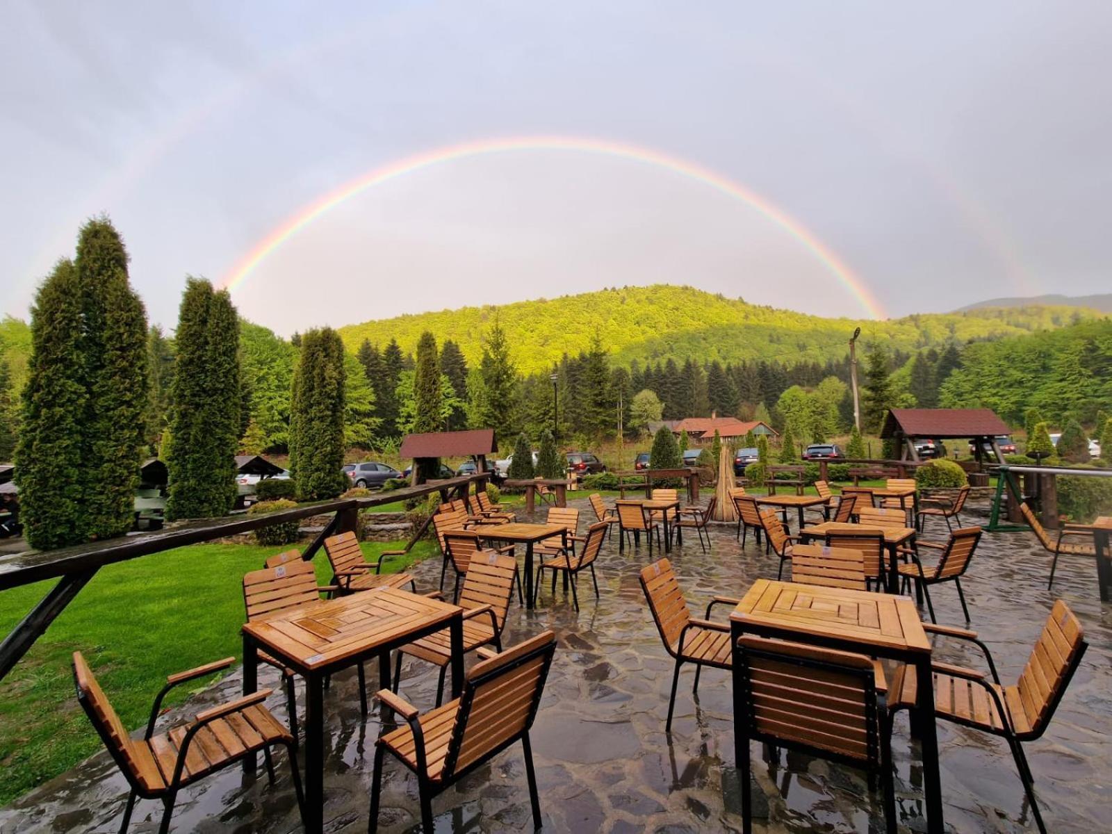 Hotel Miruna Sîmbăta de Sus Buitenkant foto
