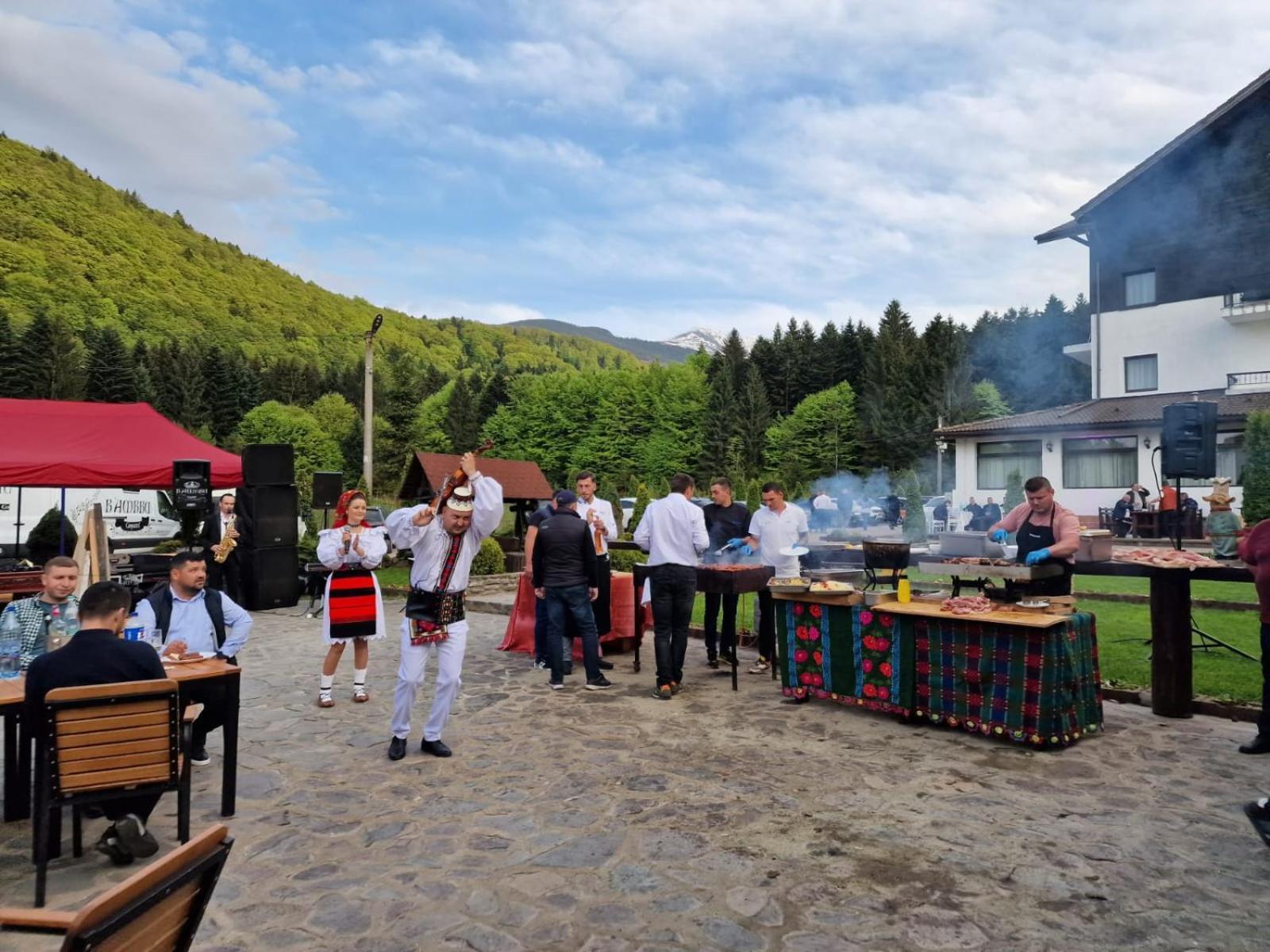 Hotel Miruna Sîmbăta de Sus Buitenkant foto