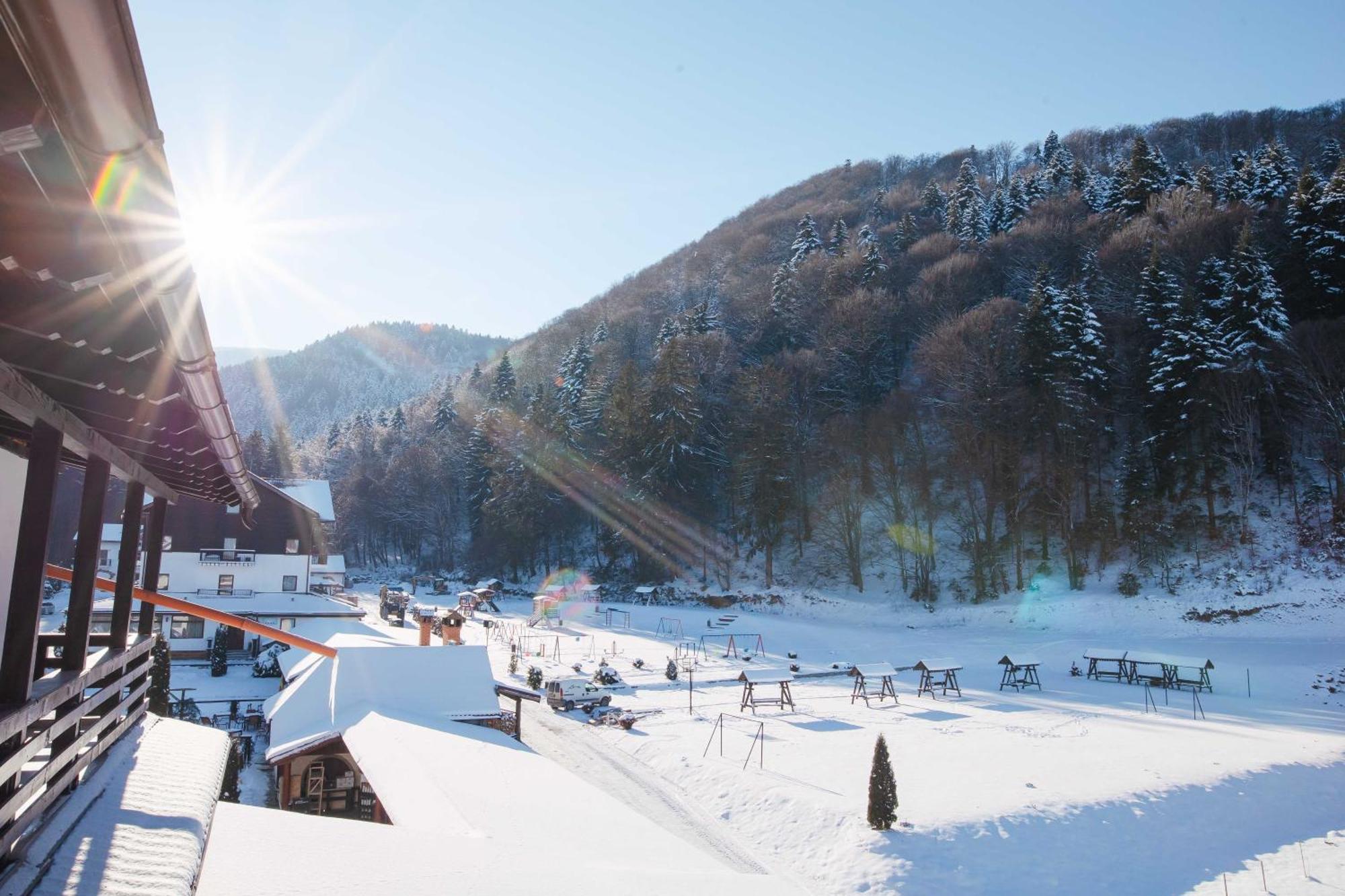 Hotel Miruna Sîmbăta de Sus Buitenkant foto