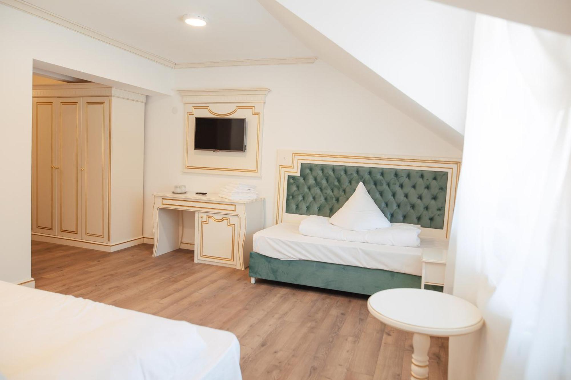 Hotel Miruna Sîmbăta de Sus Buitenkant foto