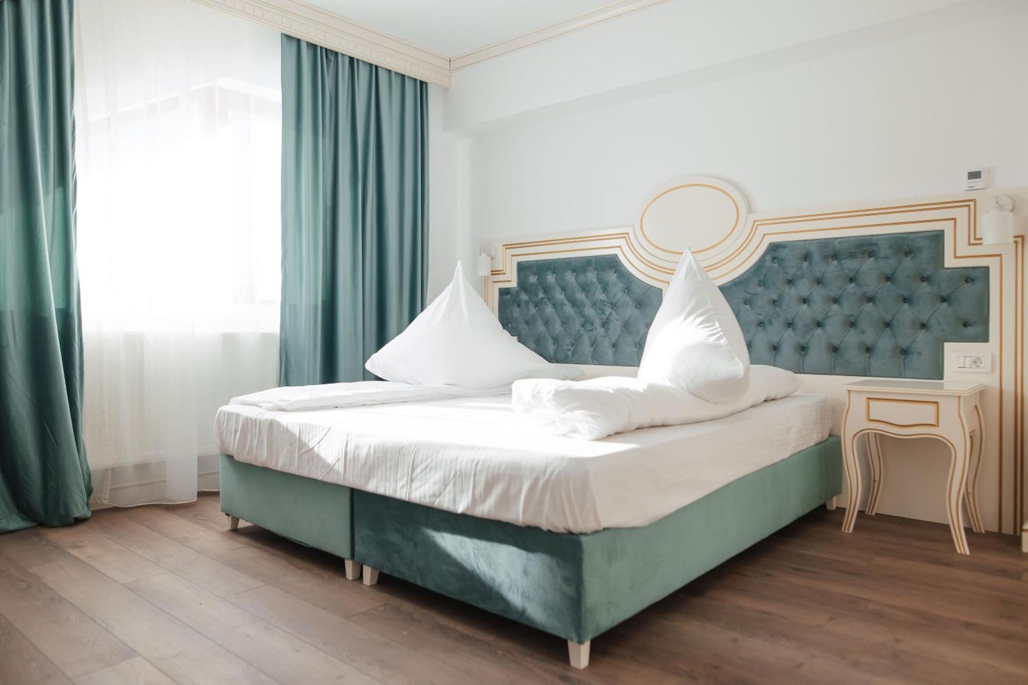 Hotel Miruna Sîmbăta de Sus Buitenkant foto